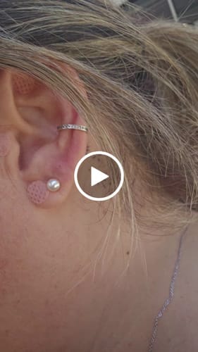 Customer photo review of Pendiente Ear Cuff - Glitter