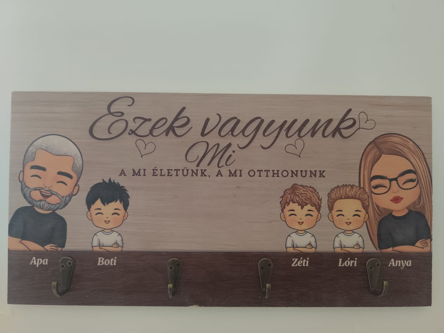 Customer photo review of Szívből Faragva ™ - Személyre Szabott Fa Kulcstartó