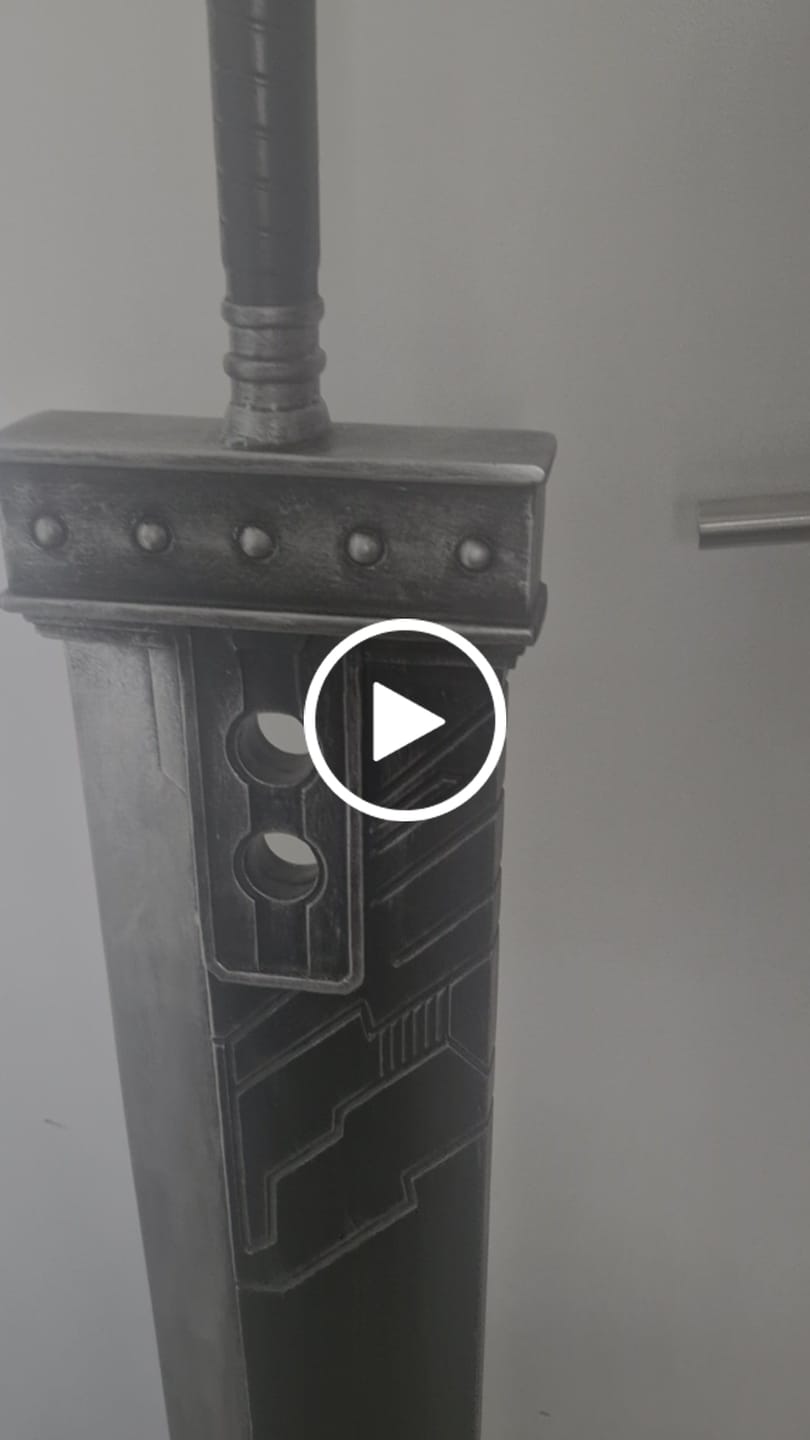 Customer video review of Final Fantasy VII Sword Cloud Strife Buster Sword Resin Prop Replica