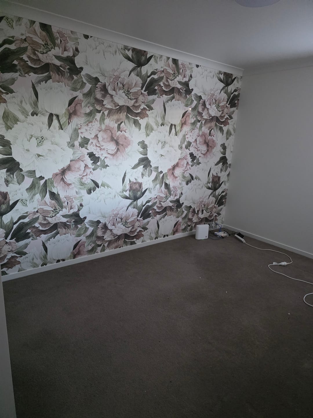 Customer photo review of Oversized Floral Bloom - Custom Sized Wallpaper Mural (per m2)