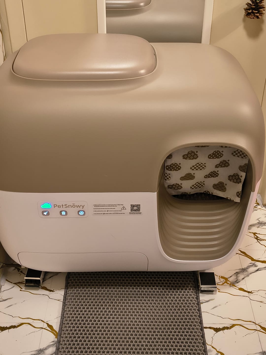 Customer photo review of Self-Cleaning Litter Box