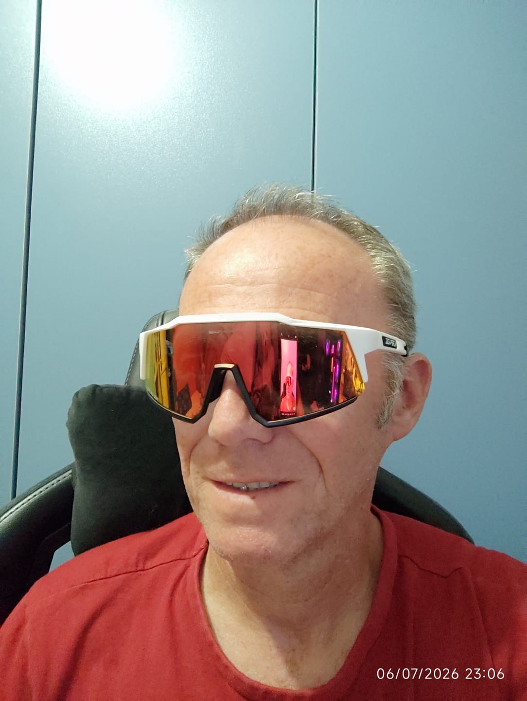 Customer photo review of KE9022 Color Polarized Sunglasses