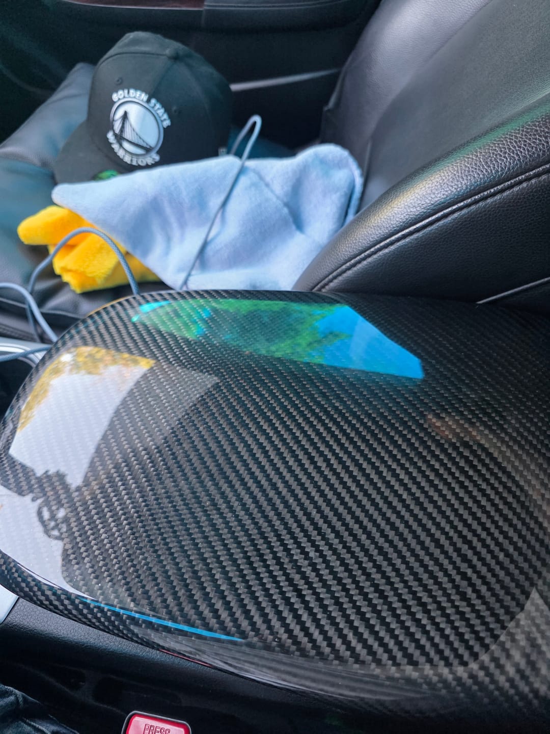 Customer photo review of 2015-2020 TLX Carbon fiber Arm rest