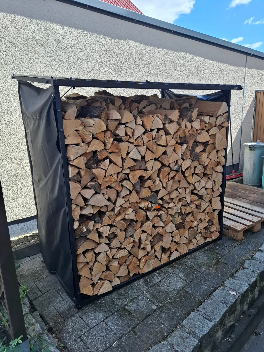 Customer photo review of Gartenzeit® Premium Kaminholzregal für den Außenbereich – XXL, extra stabil & wetterfest