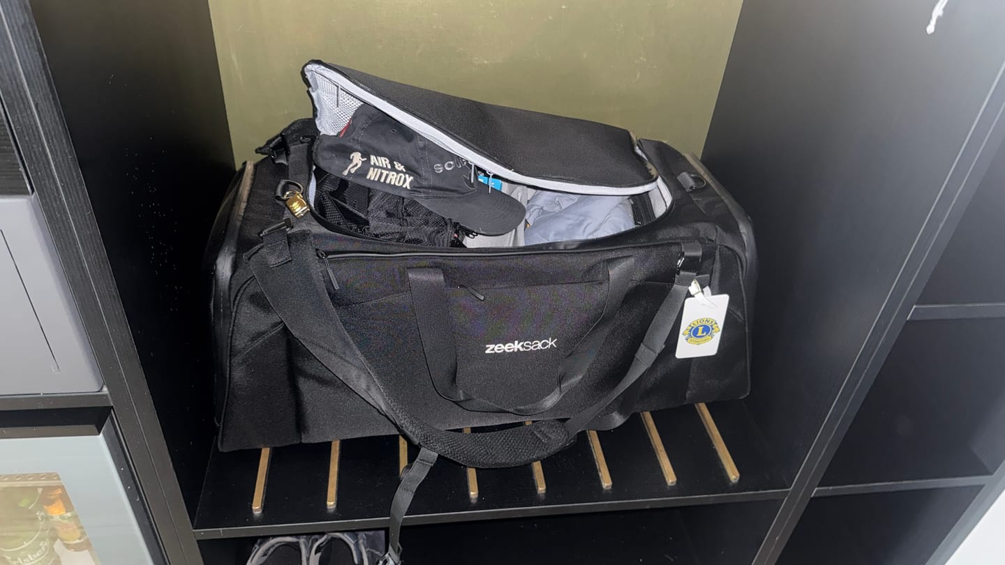 Customer photo review of The Weekender 70L