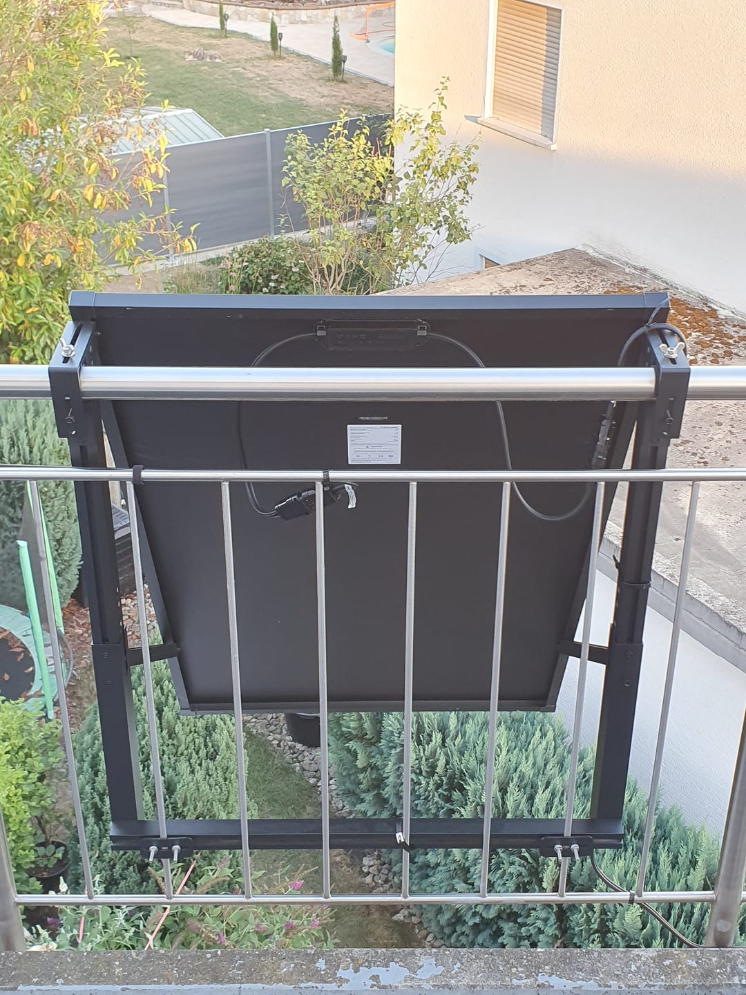 Customer photo review of Ray Geländer / Schild Balkon Halterung Winkel einstellbar