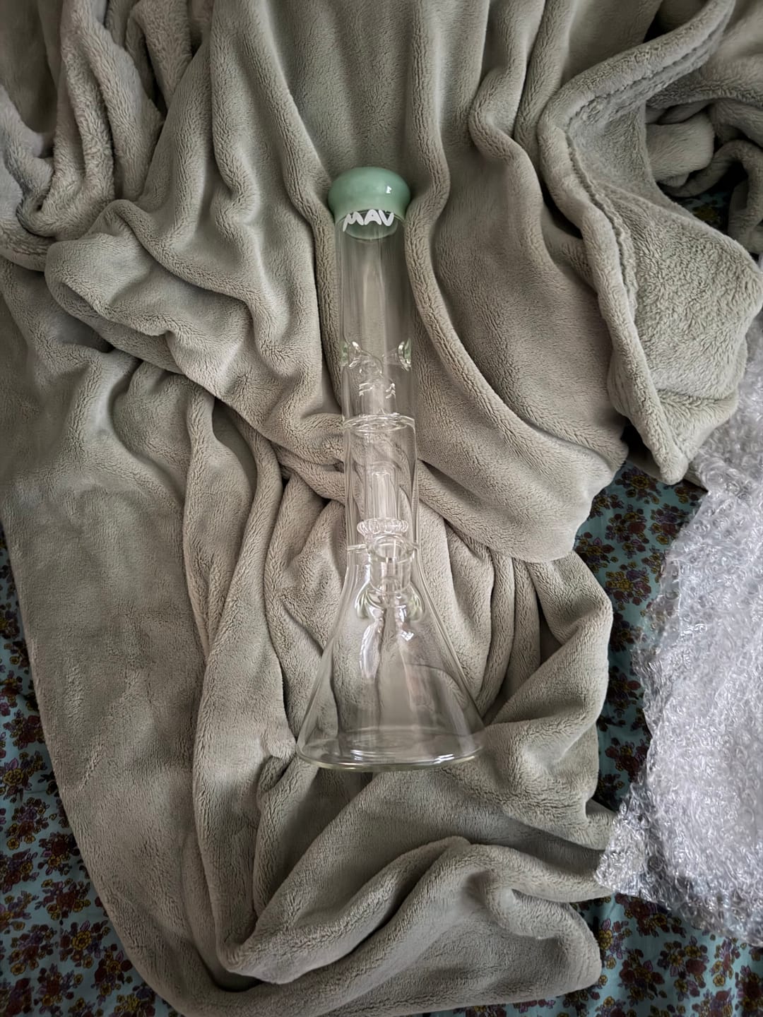 Customer photo review of Single UFO Beaker Bong