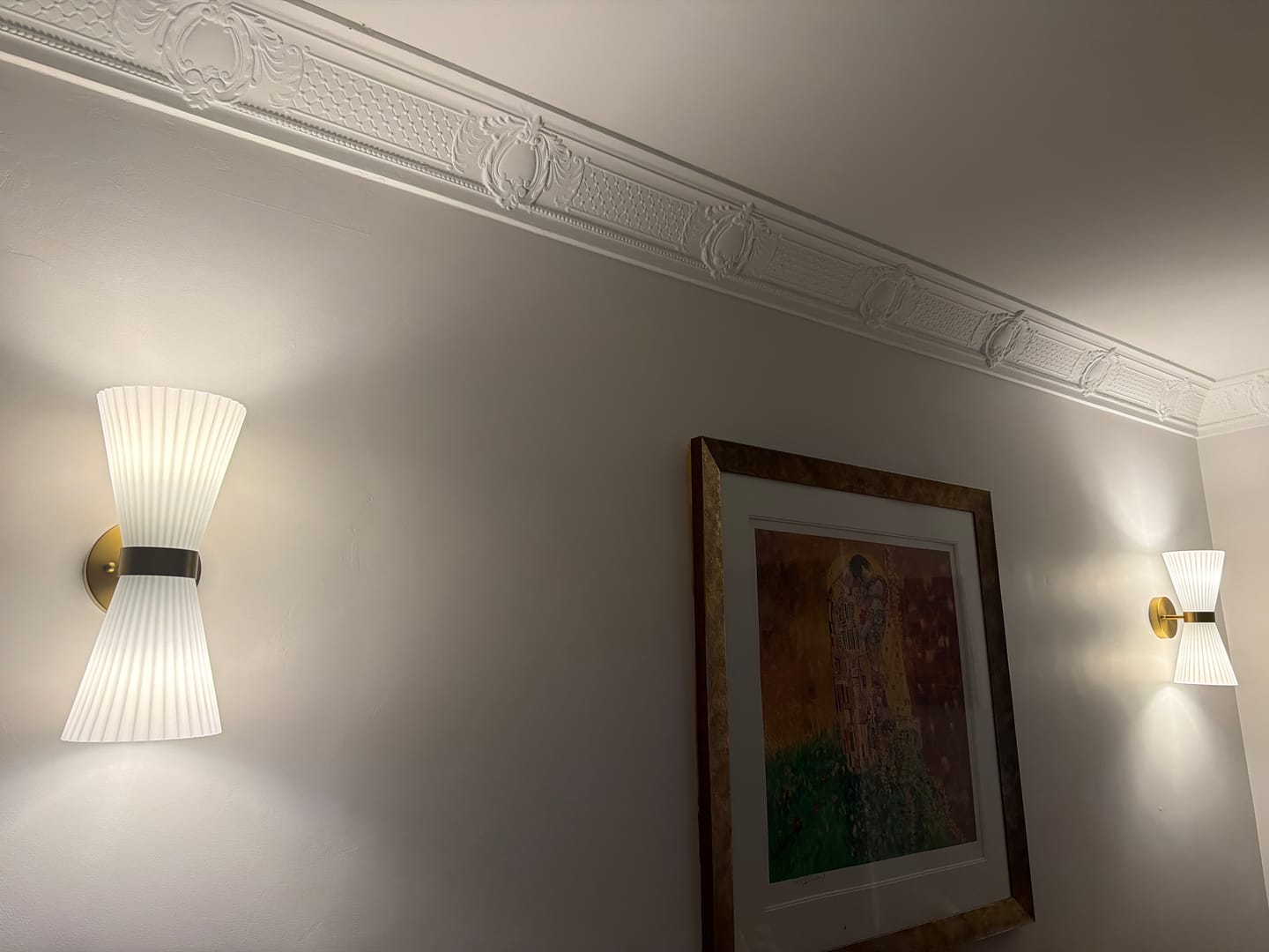 Customer photo review of Modern 2-Light Pleated Glass Shade Double Cone Sconce