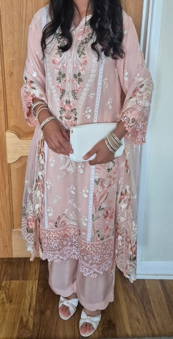 Customer photo review of Q-101 - Readymade - Dastak by Ramsha Luxury Chiffon Collection  2025