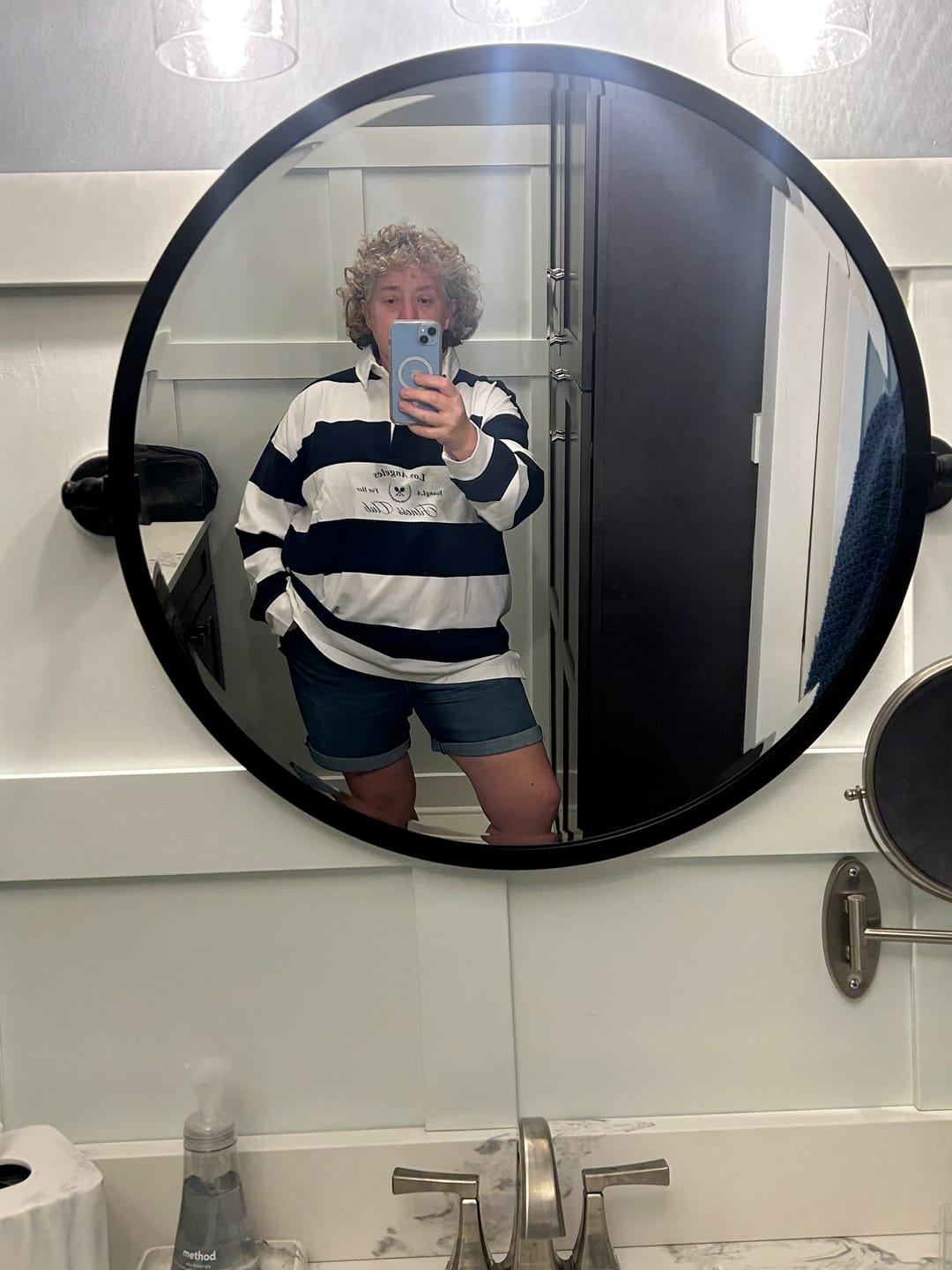 Customer photo review of W4333 - Academy Long Sleeve Tee
