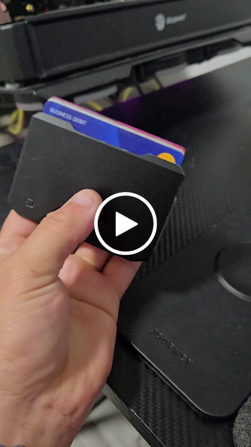 Customer video review of SK1 Slide Kick Wallet with Titanium Money Clip