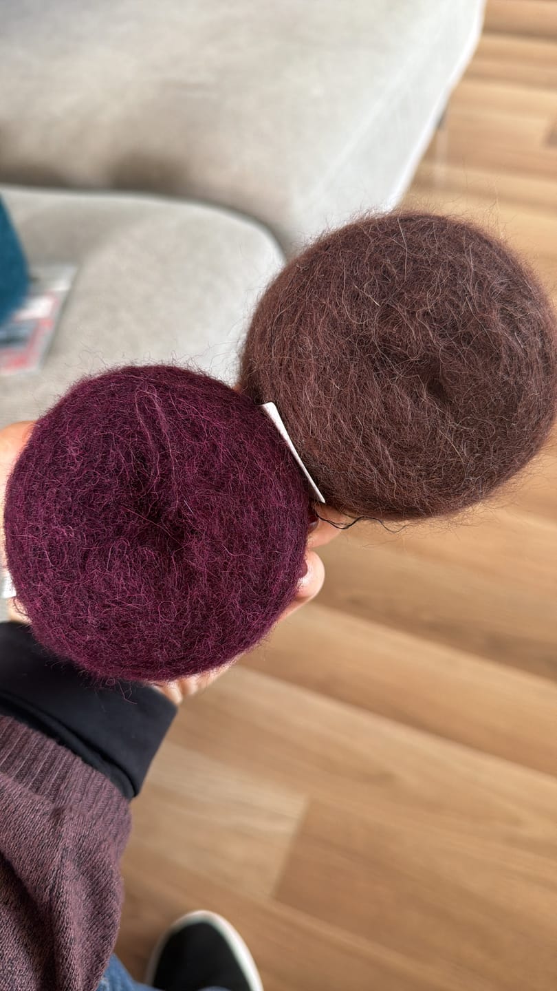 Customer photo review of Baby alpaca brushed burdeo 6087