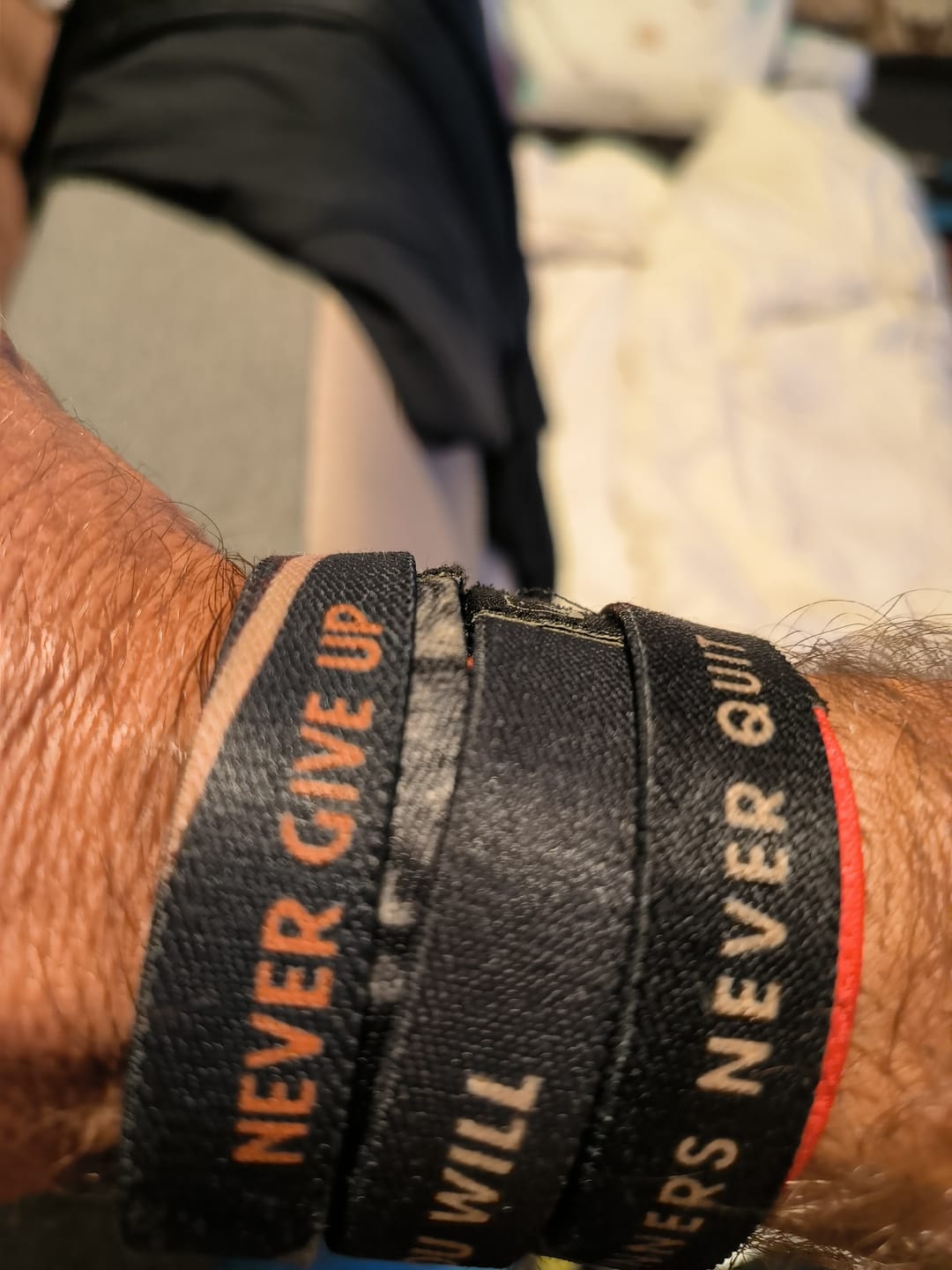 Customer photo review of Stronger Than Yesterday - Elastisches Armband
