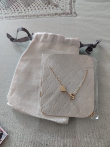 Customer photo review of Collar Letra Amor