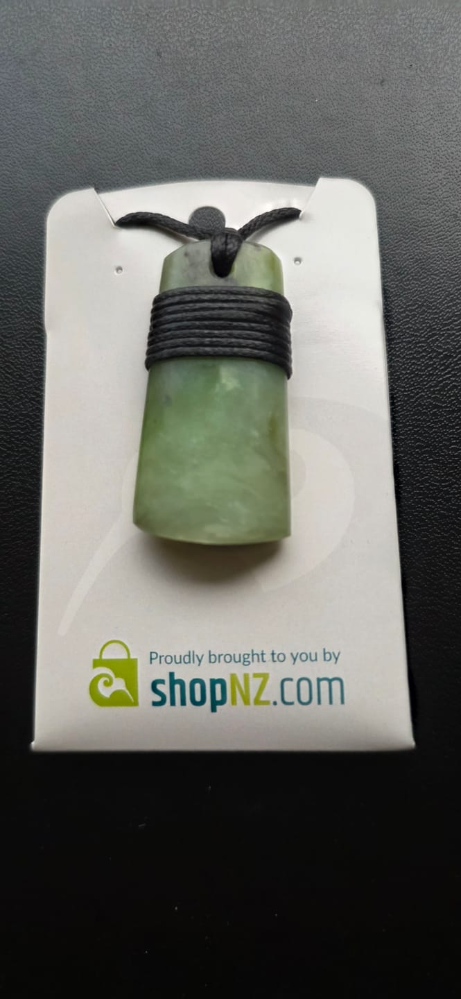 Customer photo review of 4.5cm Genuine Ngai Tahu Greenstone Toki Necklace