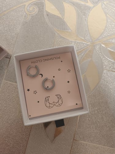 Customer photo review of Pendientes Aros Bolitas