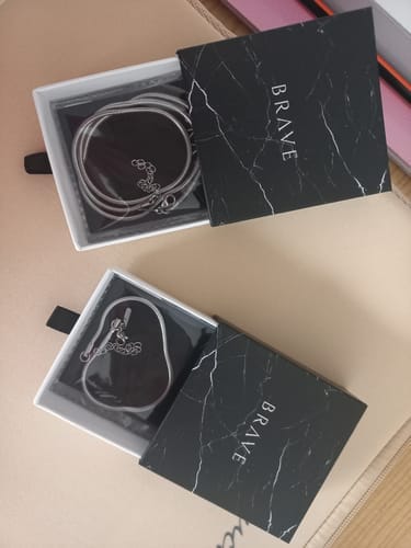 Customer photo review of Cajita Regalo Black Edition