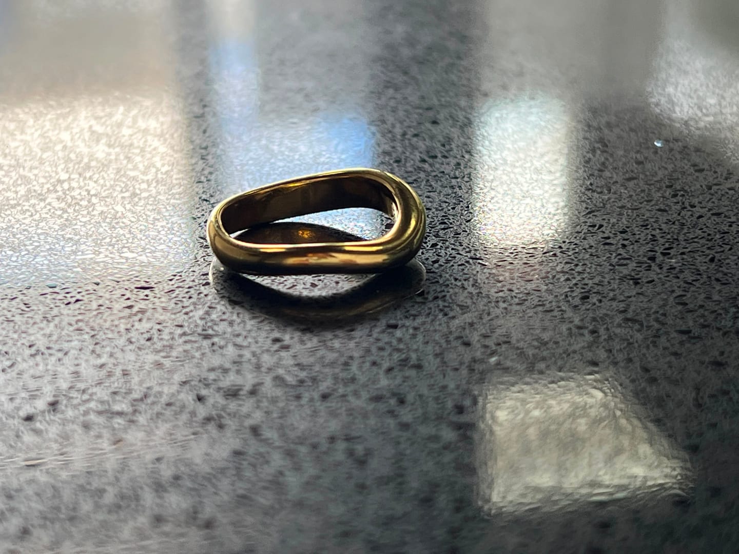 Customer photo review of Anillo Grueso Ondulado 4 mm
