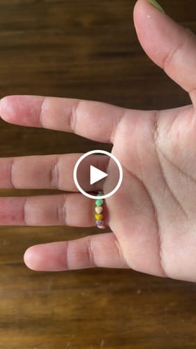 Customer photo review of Anillo Colorful Hearts