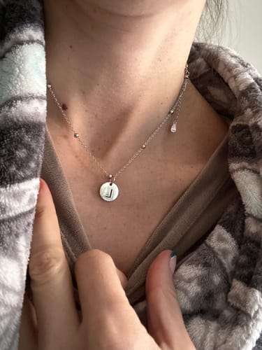 Customer photo review of Collar Círculo Inicial
