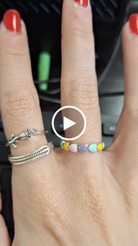Customer photo review of Anillo Colorful Hearts