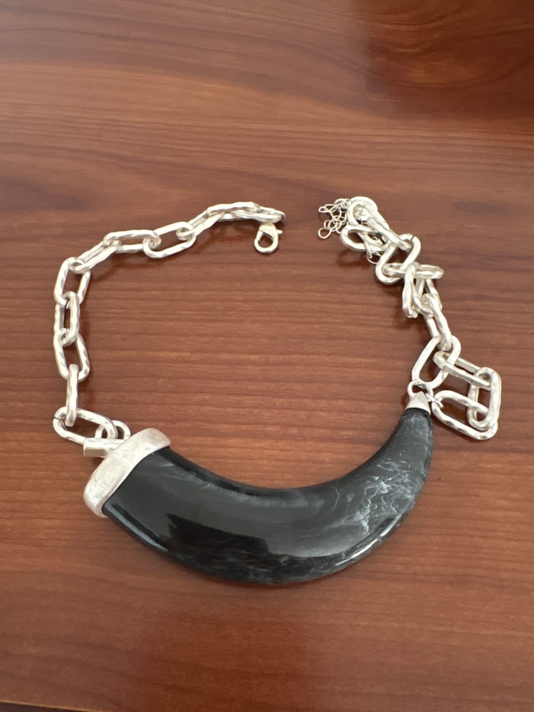 Customer photo review of Collar Colmillo