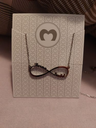 Customer photo review of Collar Infinito - Personalizado