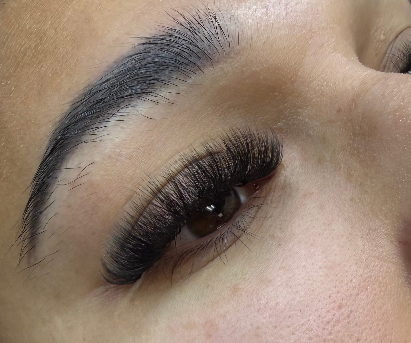 Customer photo review of Flat Lashes Mixed