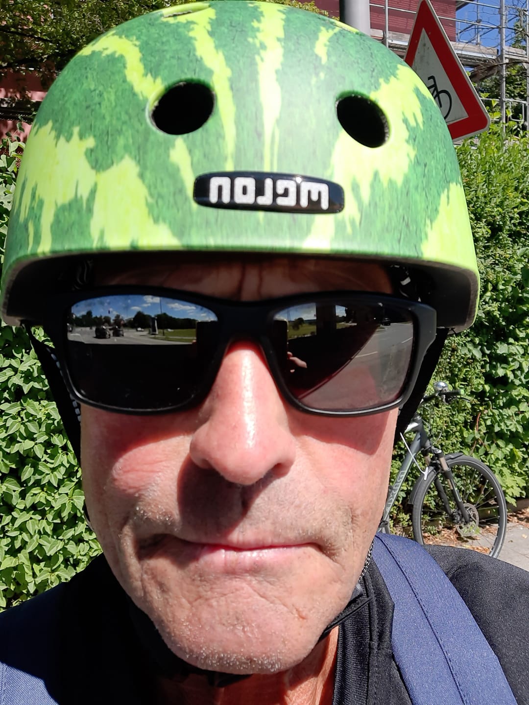 Customer photo review of Melon Bicycle Helmet Urban Active »Real Melon« (Matt)