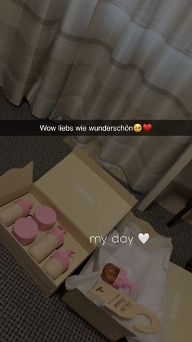 Customer photo review of Shimmering Body Oil Glazed Strawberry Butter Cream
