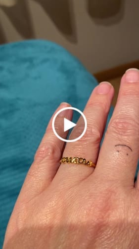 Customer photo review of Anillo Mama Ring