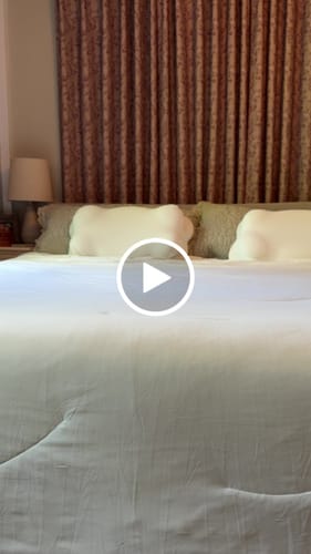 Customer video review of CloudCool™ Cooling Comforter