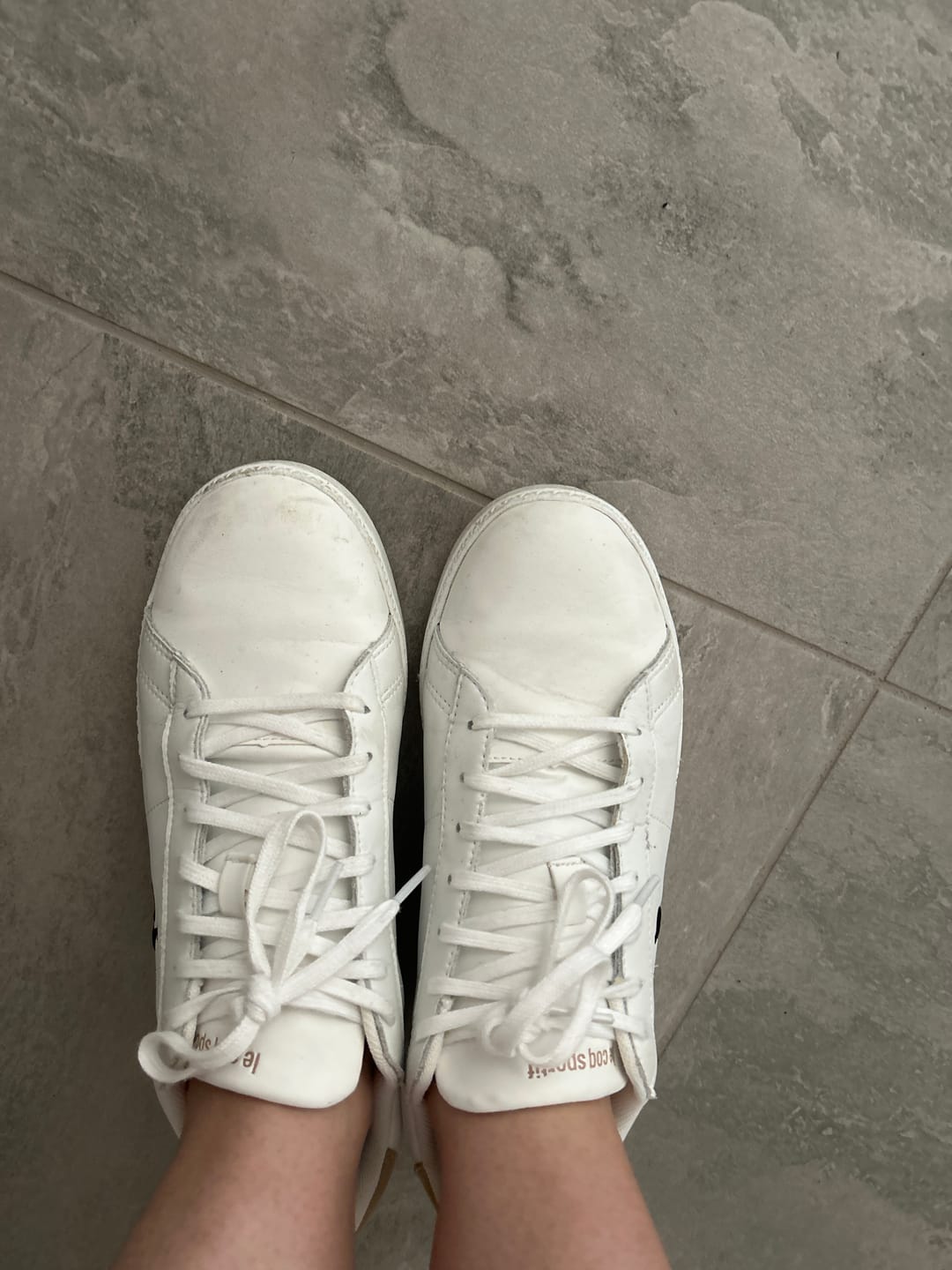 Customer photo review of Sapatilhas Homem Le Coq Sportif Courtset Branca/Bege
