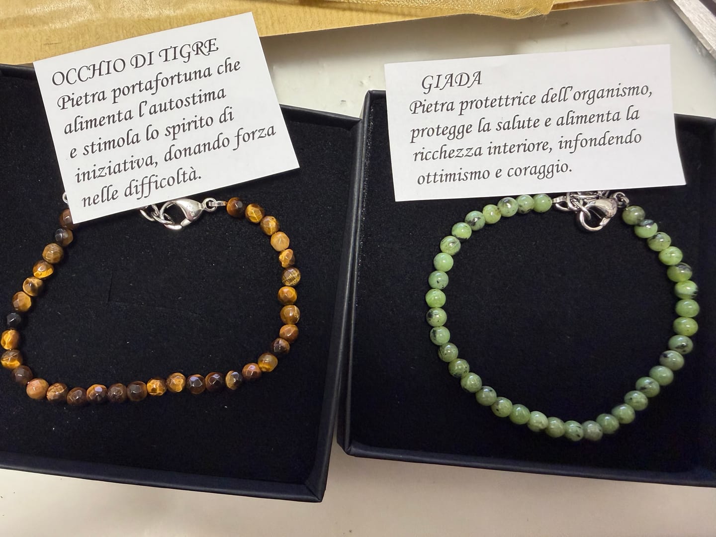Customer photo review of Braccialetto Occhio di Tigre sfaccettato