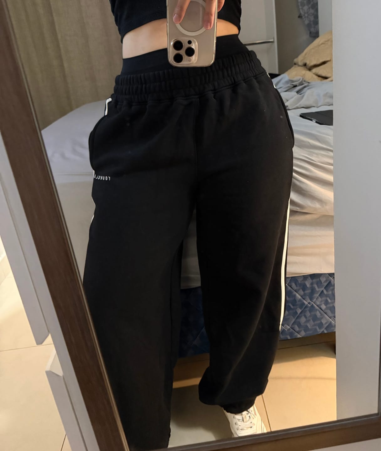Customer photo review of W239 - Streak Joggers