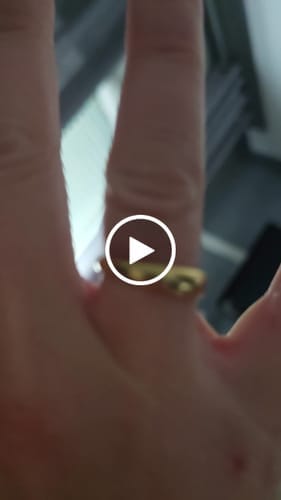 Customer photo review of Anillo Boda Clásica