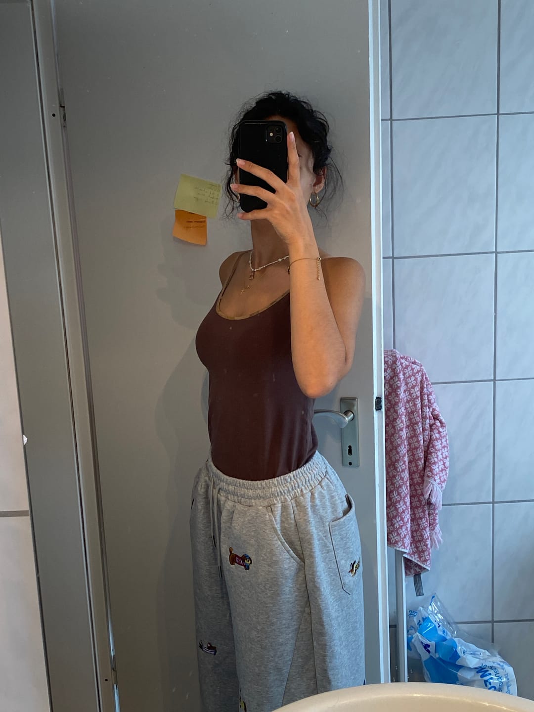 Customer photo review of Aelfric Eden Embroidery Dog Baggy Barrel Sweatpants