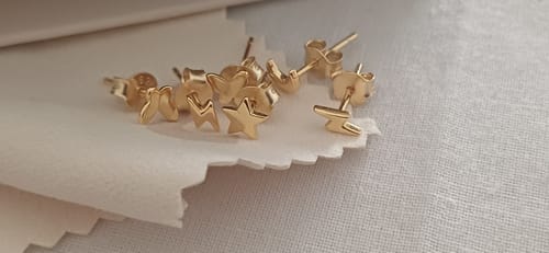 Customer photo review of Mini Pendientes Místicos
