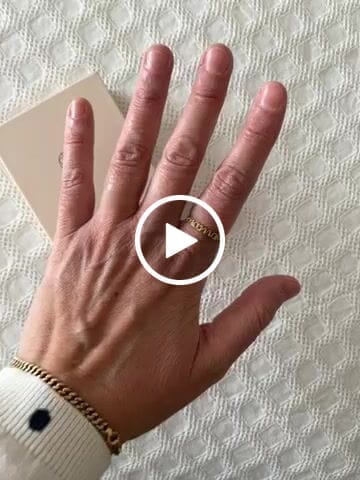 Customer photo review of Anillo Mama Ring
