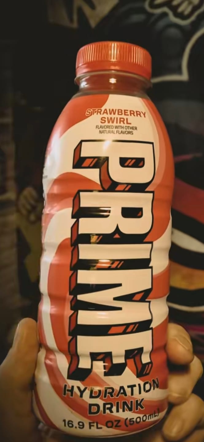 Customer photo review of PRIME Hydration Strawberry Swirl 500ml Bottle – Limited Edition Pre Order 🍓