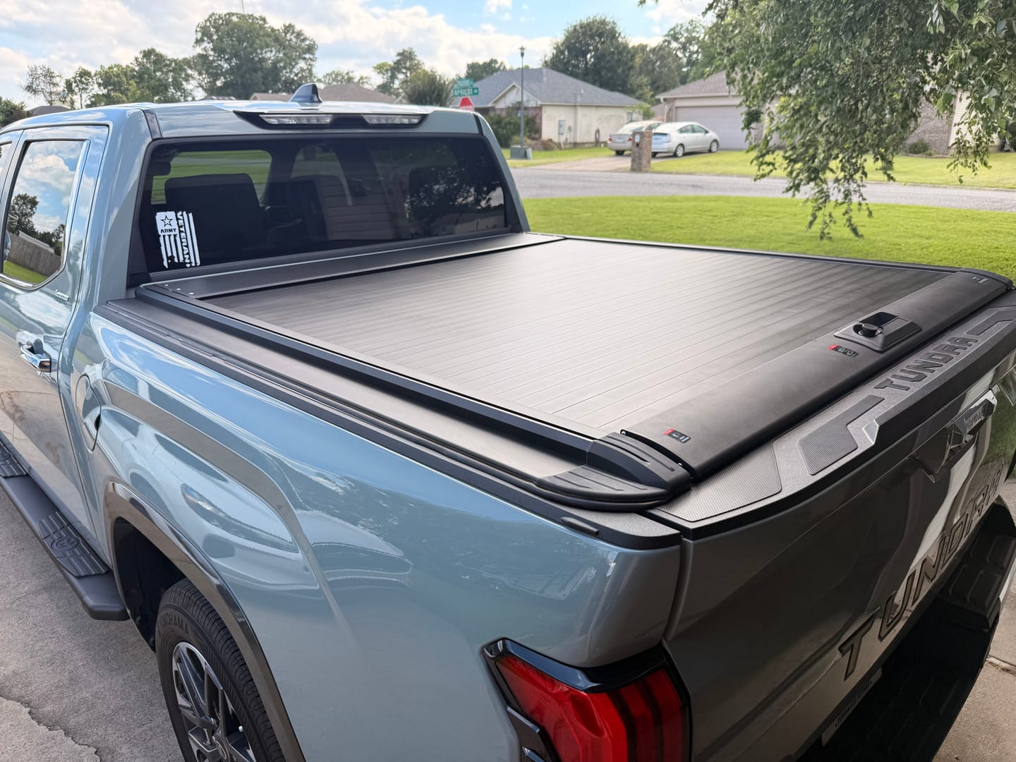 Customer photo review of OPENROAD Aluminum Retractable Tonneau Cover