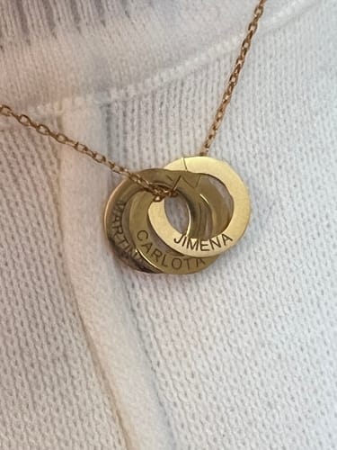 Customer photo review of Collar Amity - Personalizado