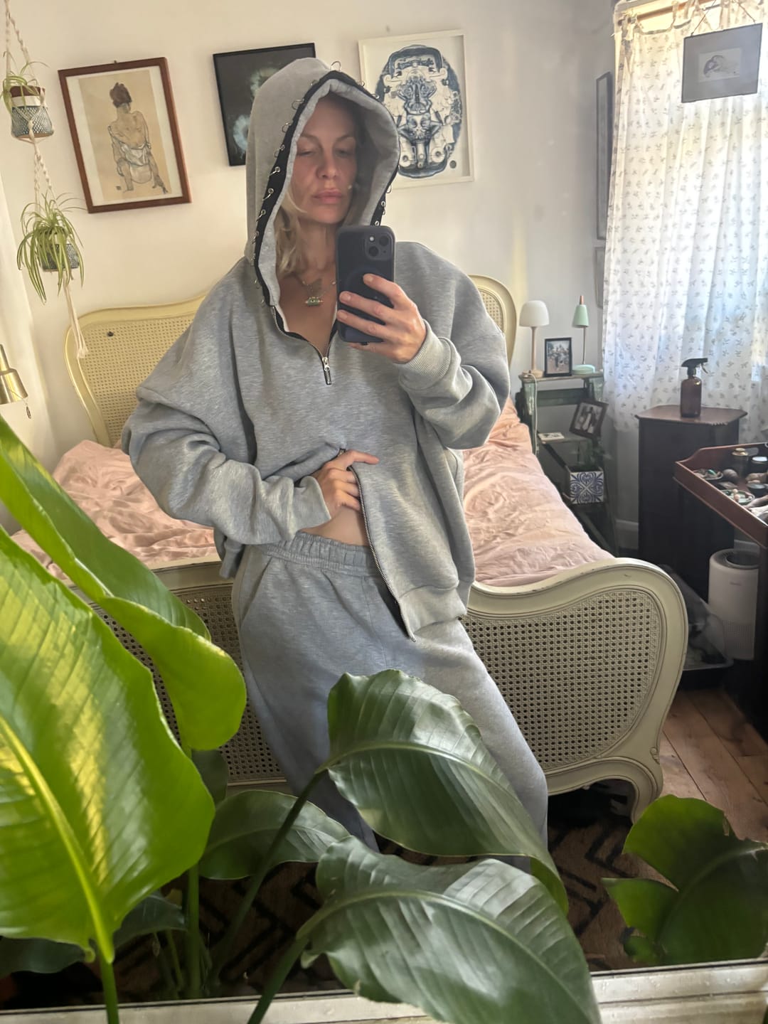 Customer photo review of Two Pieces Grey Zip Hoodie Set