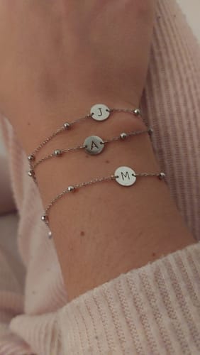 Customer photo review of Pulsera Círculo Inicial