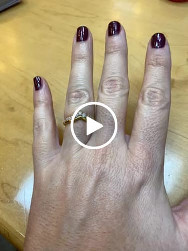 Customer photo review of Anillo Corona Circonitas