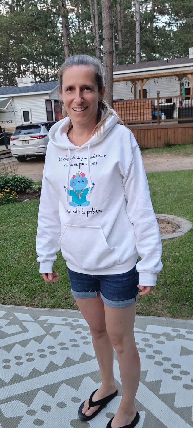 Customer photo review of HOODIE / PAIX INTERIEURE