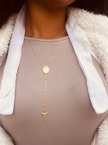 Customer photo review of Collar Virgen María Milagrosa