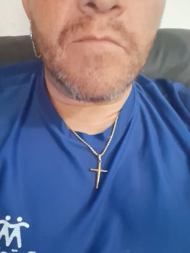 Customer photo review of Crucifix Pendant Oro