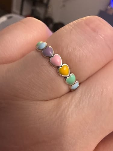 Customer photo review of Anillo Colorful Hearts