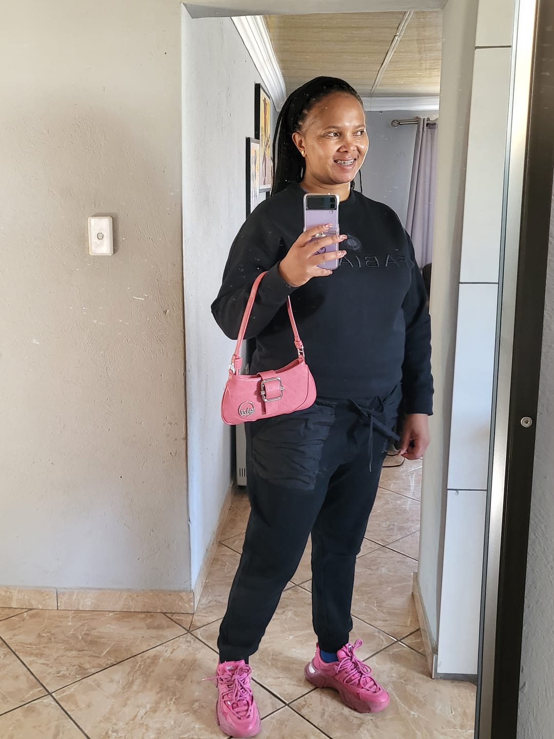 Customer photo review of Pink Lily Shoulder Bag
